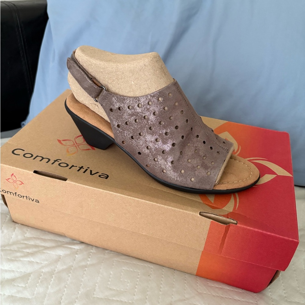Comfortiva Gray Heeled Sandals with Perforated Design